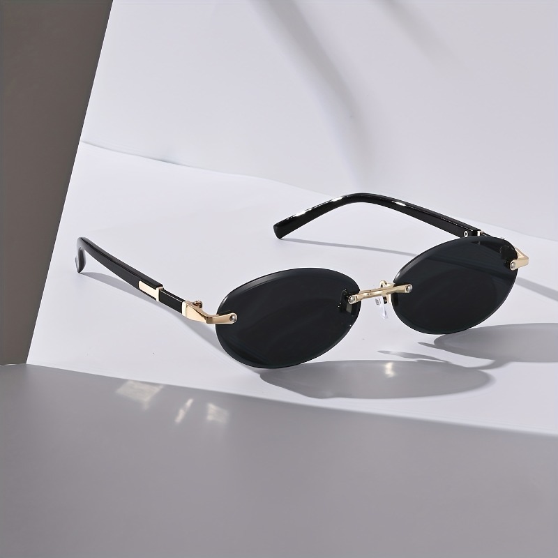 Vintage Outdoor Fashion - Sexy Small Oval Punk Sunglasses Women