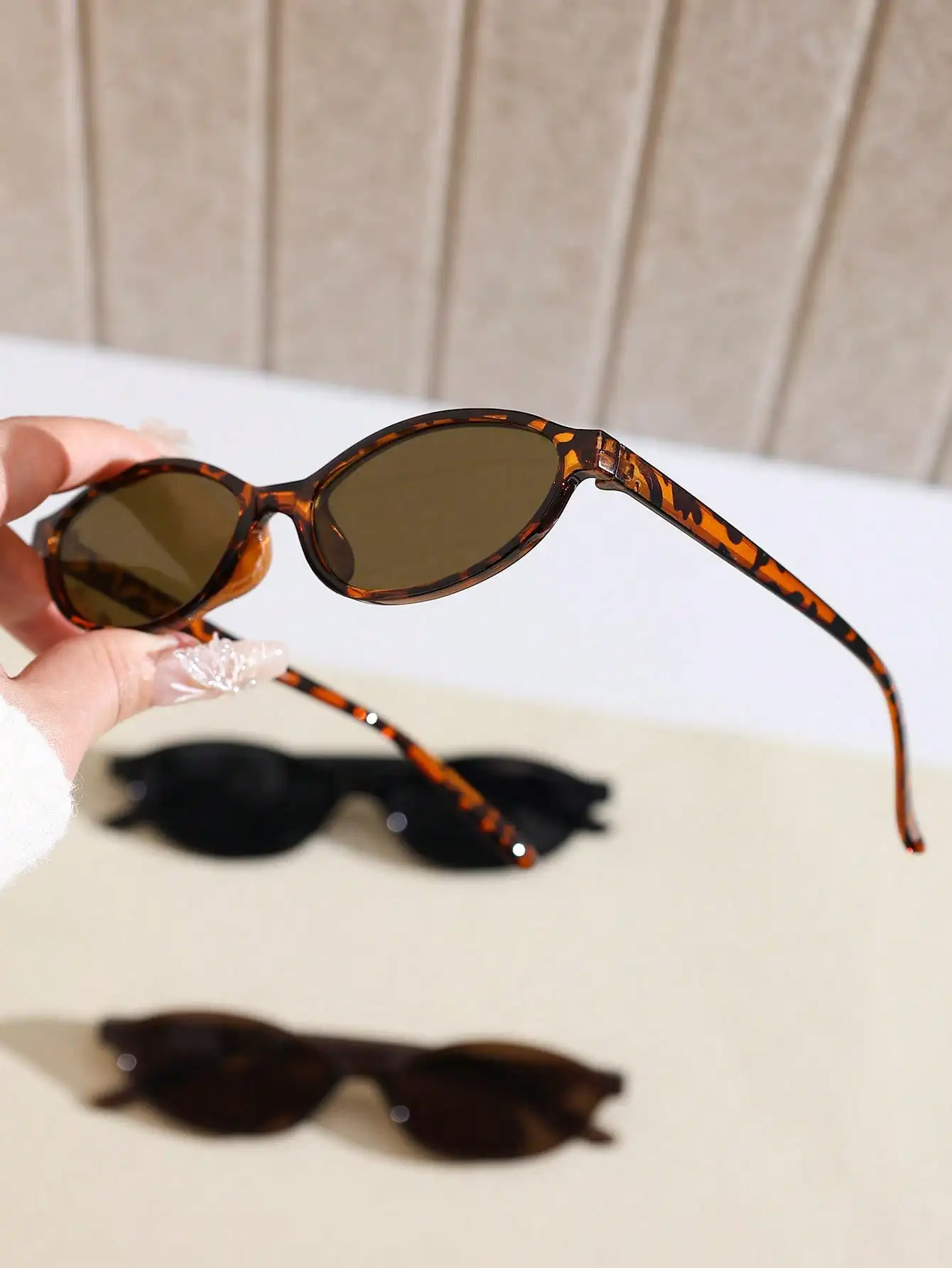 1 Pair Retro Geometric Full Fr - Vintage Fashion Outfit ulasan dan harga