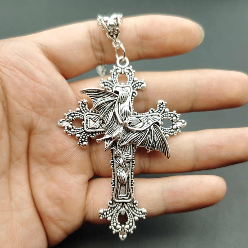 Large Bat Cross Necklace Penda - Vintage Victorian Fashion ulasan dan harga
